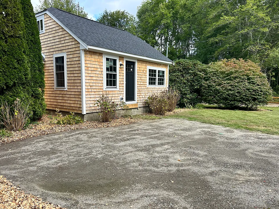19 Rochester Rd