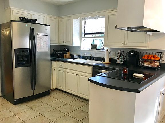 5th image of 219 Ouita Cir
