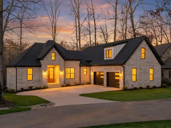 304 Avenue Of Oaks, Anderson, SC 29621