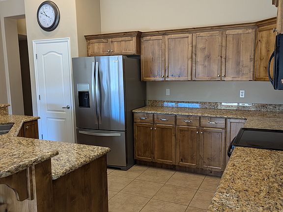 4th image of 434 Harrier Ln