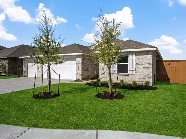 600 San Jacinto Trl, Dayton, TX 77535