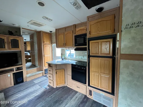 304 Haugen Dr #108, Petersburg, AK 99833