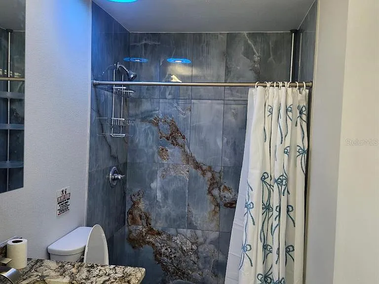 15406 Avalon Ave #4 — Photo 5