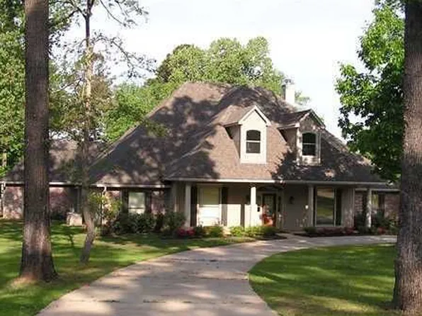 123 Oak Leaf Trl, Benton, LA 71006