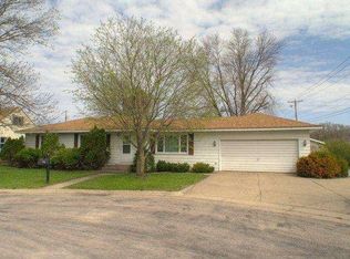 2727 Paul Pl, La Crosse, WI 54601