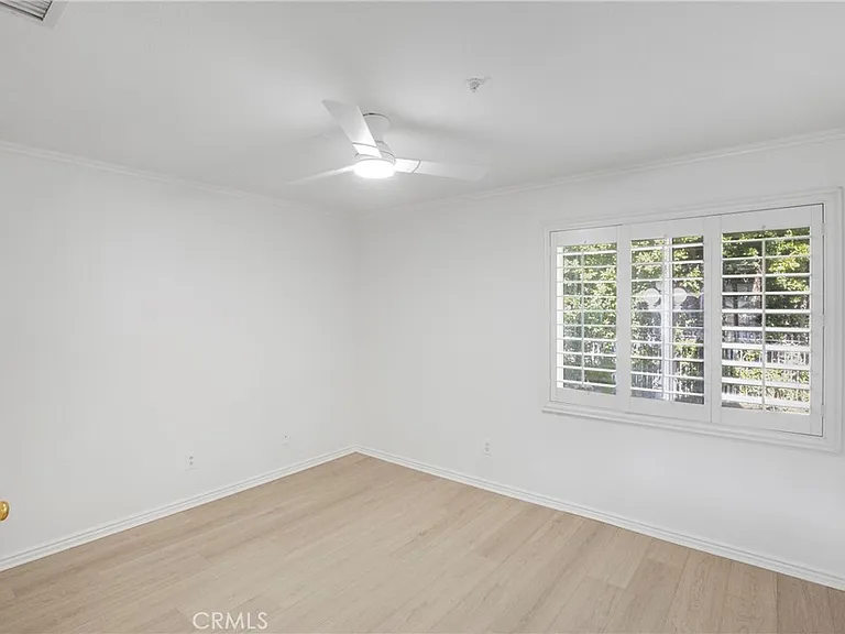 20871 Betron St — Photo 17