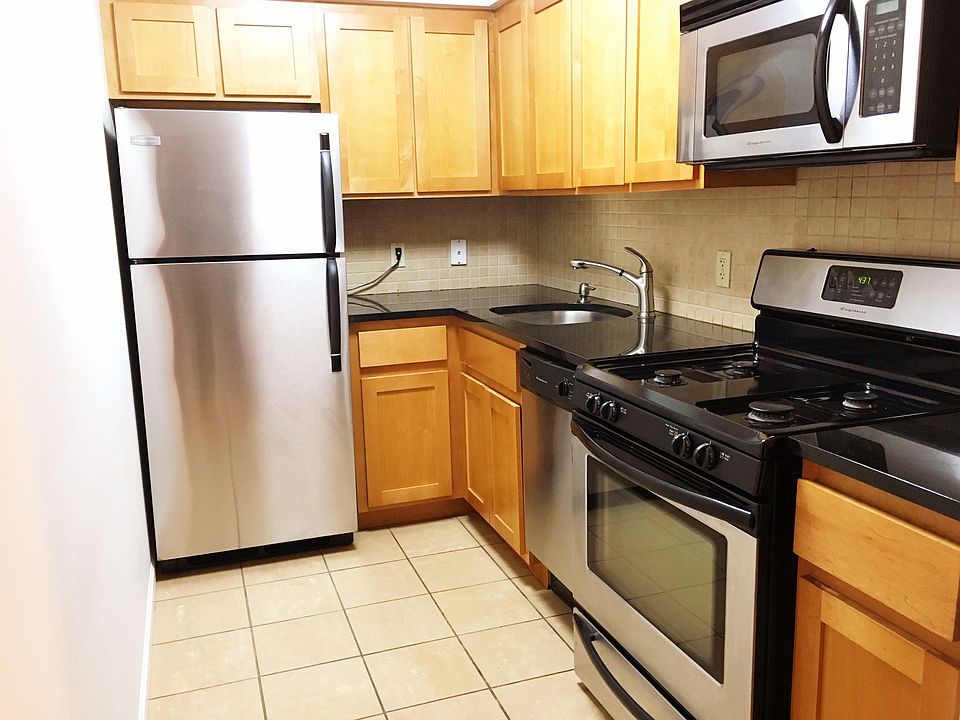 1st image of 2214 Astoria Blvd APT 4C