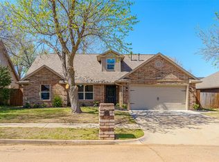 18321 English Oak Ln, Edmond, OK 73012