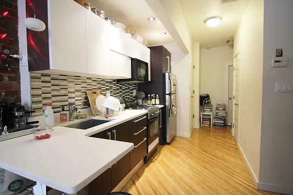 Rented by U2Apartment LLC | media 6