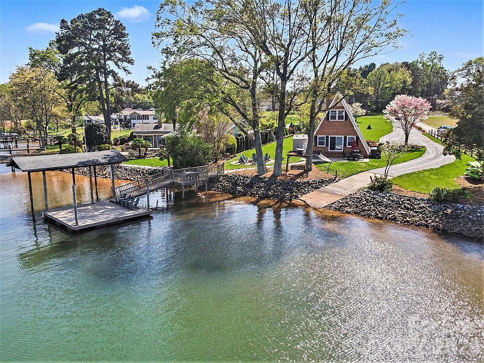 1st image of 250 Ponderosa Cir