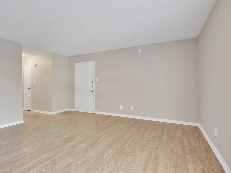 Baker Oaks Apartments — Photo 7