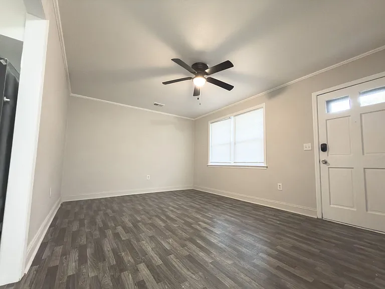 1533 N Avalon Cir — Photo 11