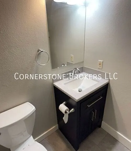 333 Custer Ave #12 — Photo 7