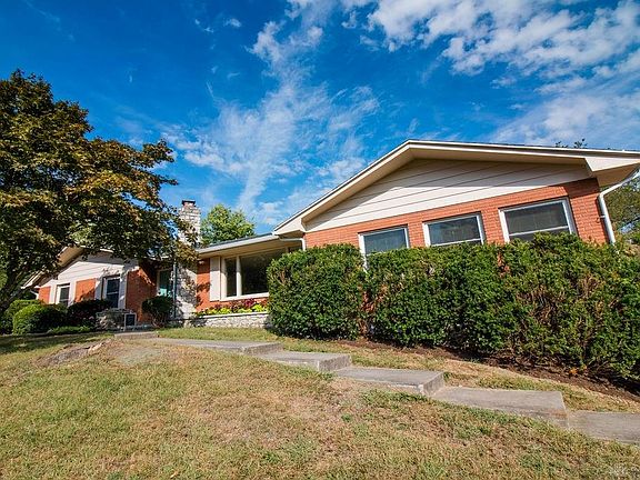 2nd image of 2738 Blue Rock Dr