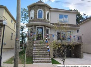 488 Bradford Ave, Staten Island, NY 10309