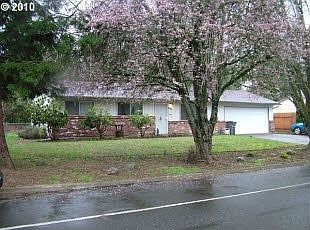 1st image of 600 NE 118th Ave