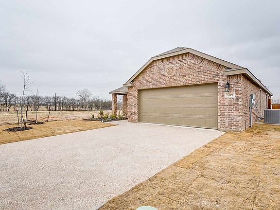 2nd image of 3129 Paint Horse Dr