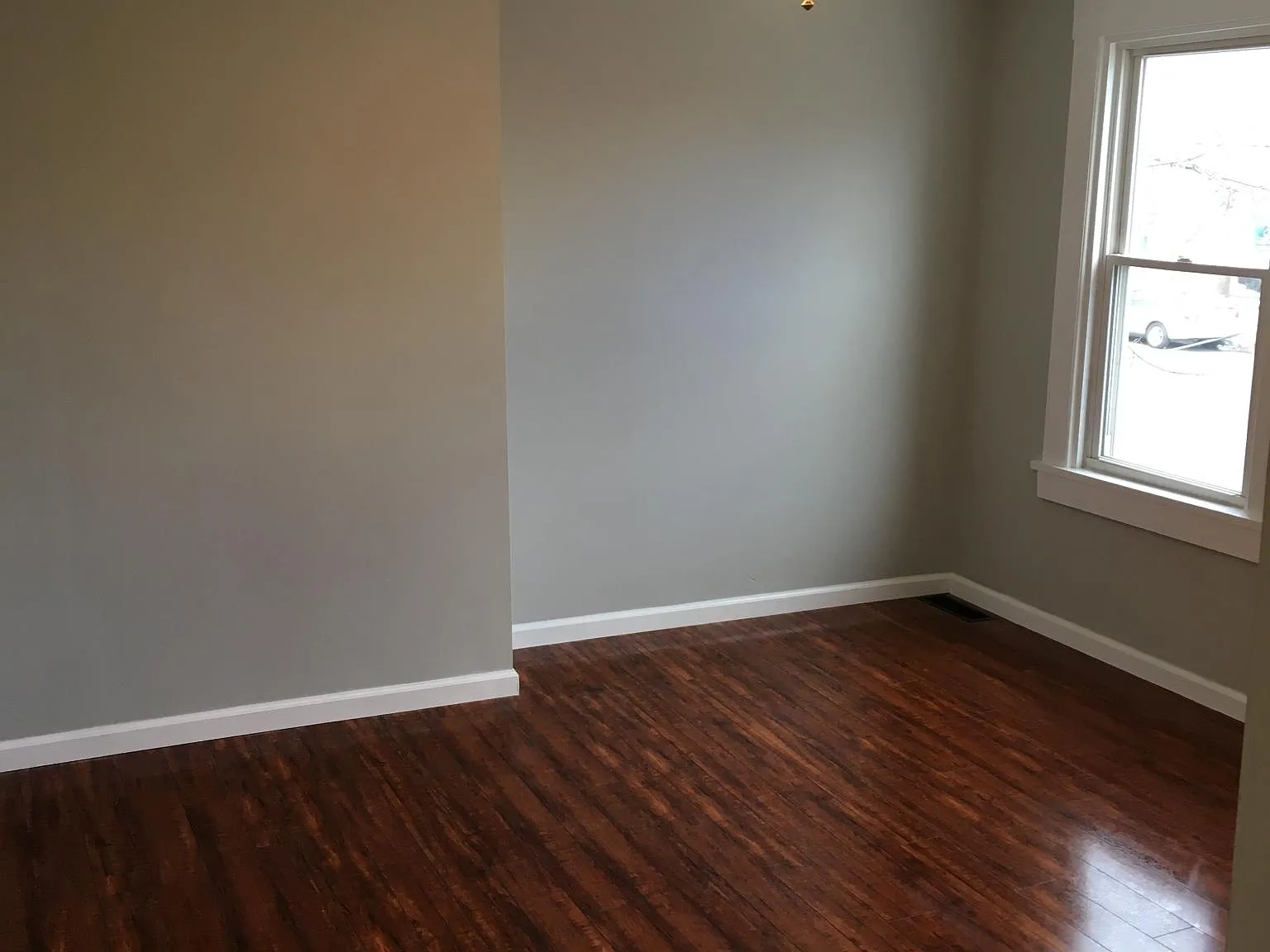 328 Washington Ave — Photo 3
