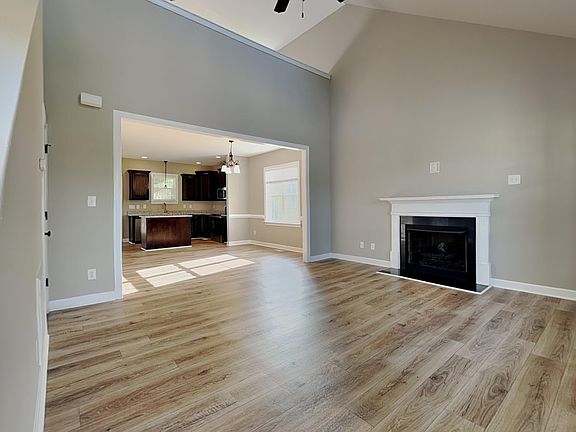 5th image of 26 Gold Creek Dr