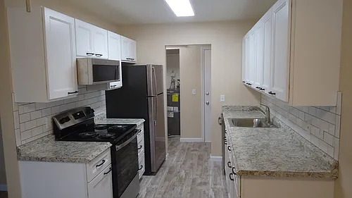 Glenview West Apartments Photo 1
