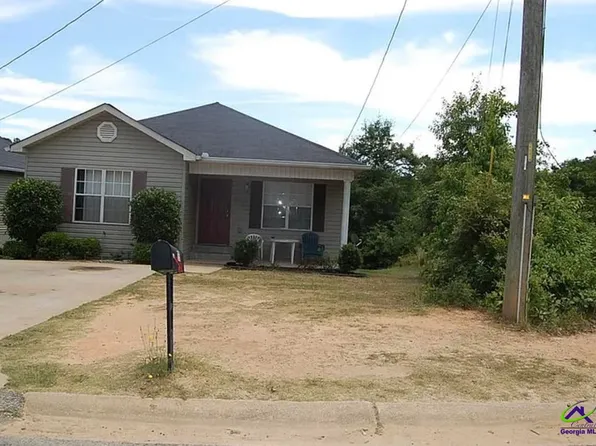 136 Oscar Ct, Warner Robins, GA 31093