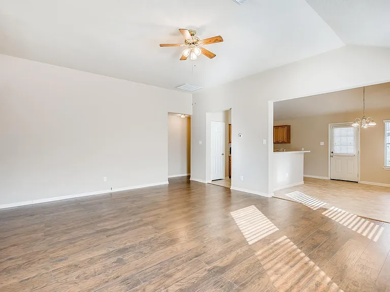 1642 S Diamondhead Blvd — Photo 8