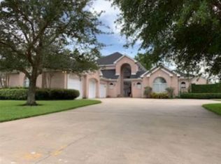 2309 Willow Run, Nederland, TX 77627