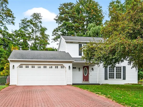 56 Cambridge Rd, Hilton, NY 14468