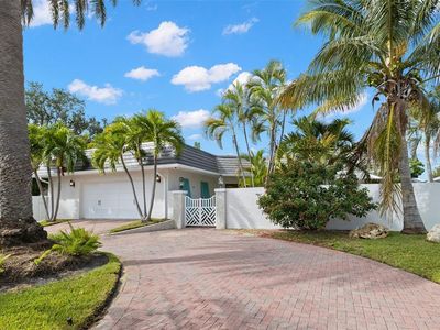 422 3rd Ave N, Tierra Verde, FL, 33715