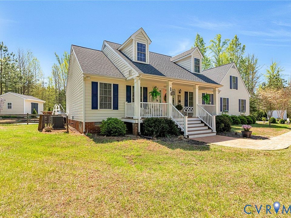1st image of 16410 Coppertree Dr