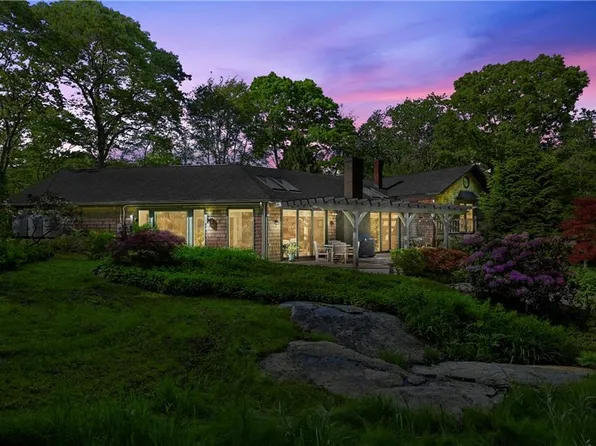 989 A Mooresfield Rd, Kingston, RI 02881
