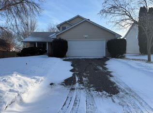 8932 Prestwick Cir N, Brooklyn Park, MN 55443