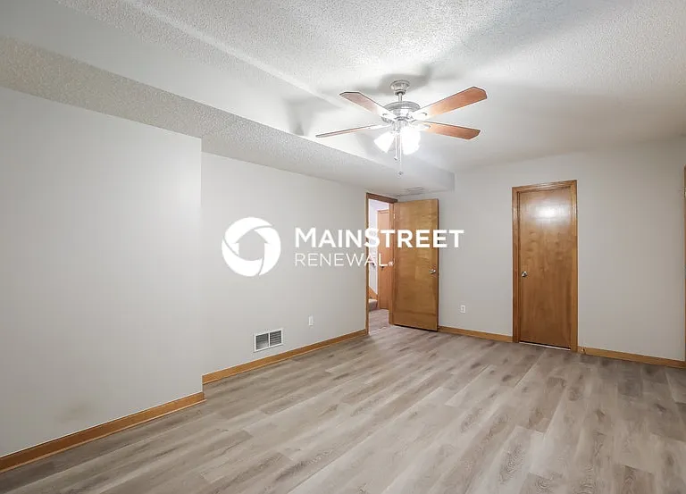 606 Canter St — Photo 10
