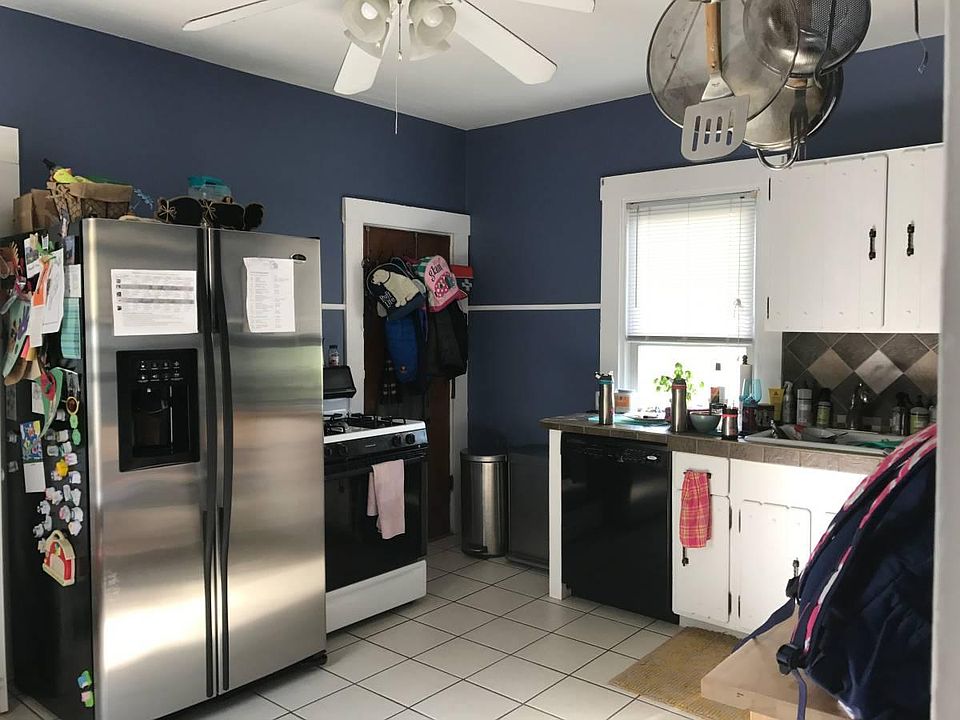 2nd image of 66 Bonair St