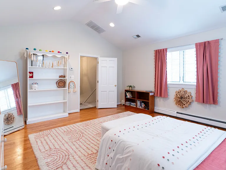 219 Oak Forest Ave — Photo 30