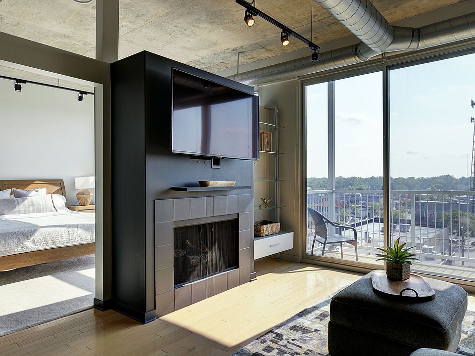 100 W 5th St # 1-610, photo 10