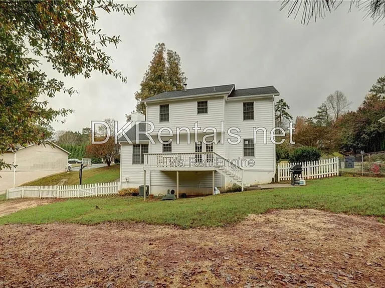 4492 Coventry Way NE — Photo 20