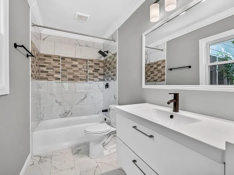 1037 Law Ln — Photo 27