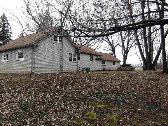 4th image of 1196 N Daisy Dr