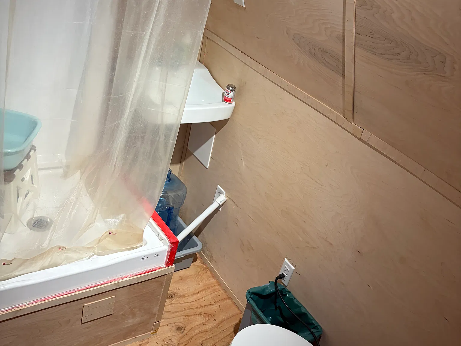 1 bed, 175 sqft, $1,000 — Photo 2