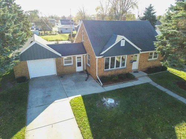 1407 Mackinac AVENUE, South Milwaukee, WI 53172