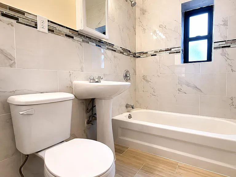365 Schley St #E9A — Photo 2
