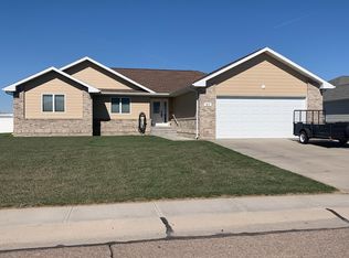 610 Lakewood Ln, Maxwell, NE 69101
