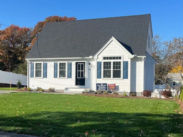 108 Broken Bow Ln, Falmouth, MA 02540