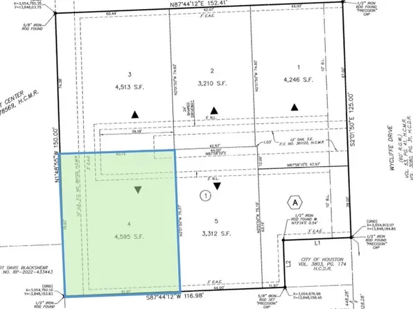 945 Wycliffe Dr, Houston, TX 77079