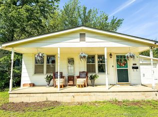 521 N Grand Ave, Drumright, OK 74030