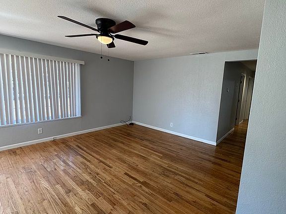 2nd image of 1129 Eugene Ave