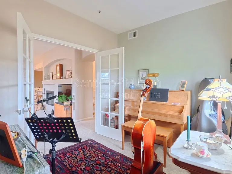 5002 Northern Lights Dr #I — Photo 11