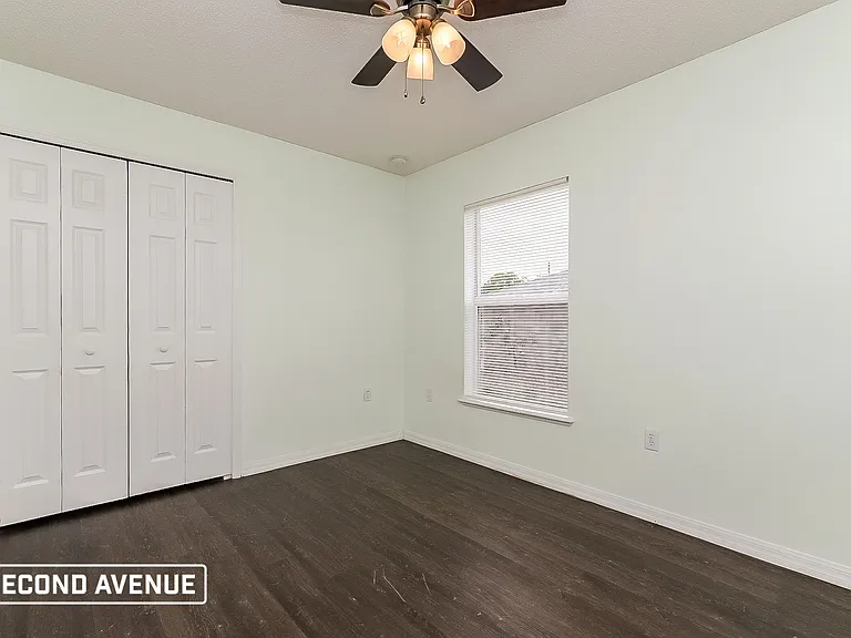 3241 Bluestone Ave — Photo 10