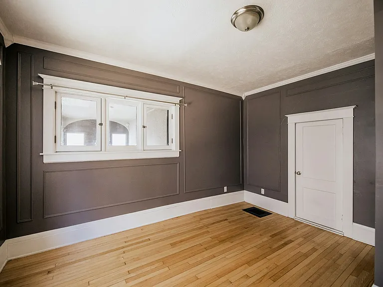 Bedroom #1